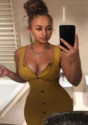 Mariya Russian Escorts in Mallapur